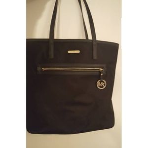 Michael Kors tote